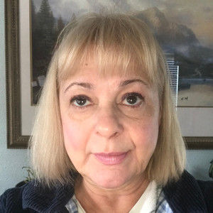 Meet your Posher, Jana